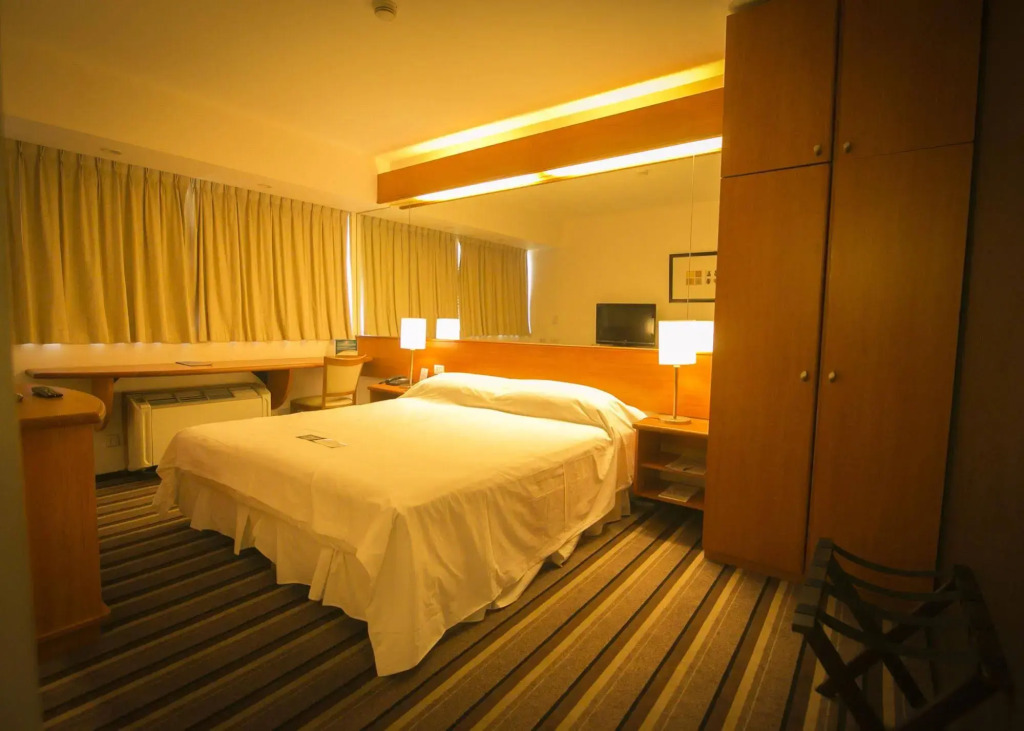 Hotel Tower Inn & Suites