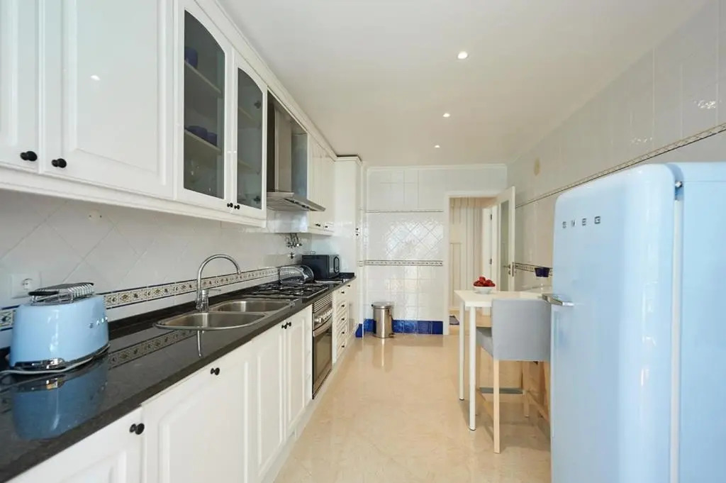 Oceanario 2 Bedroom Apartment - Sea View and Pool