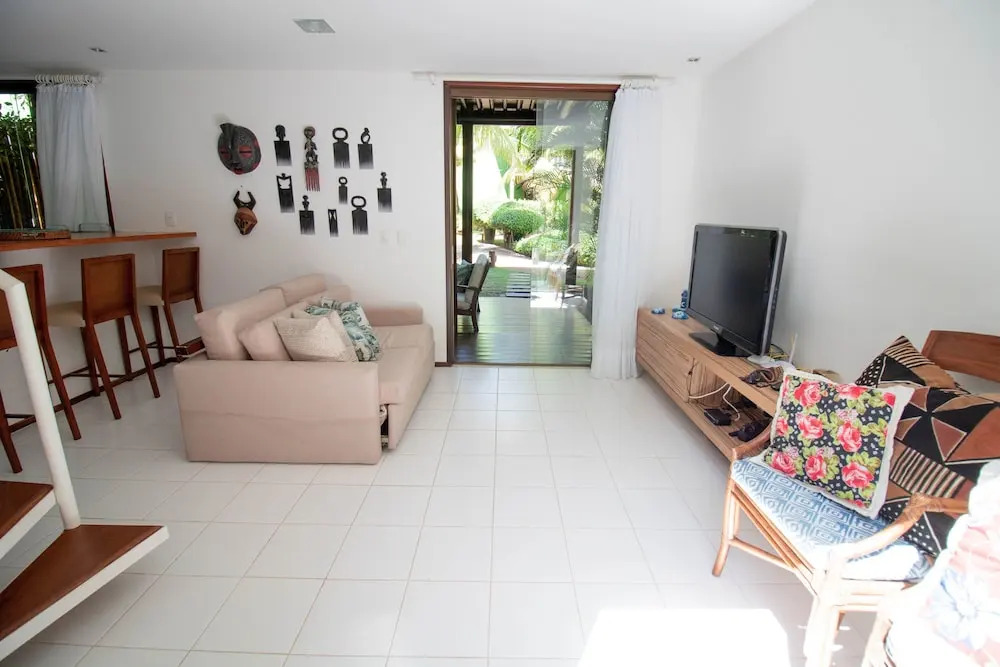 IT04 Bangalo Duplex 3 Suítes Pe na Areia