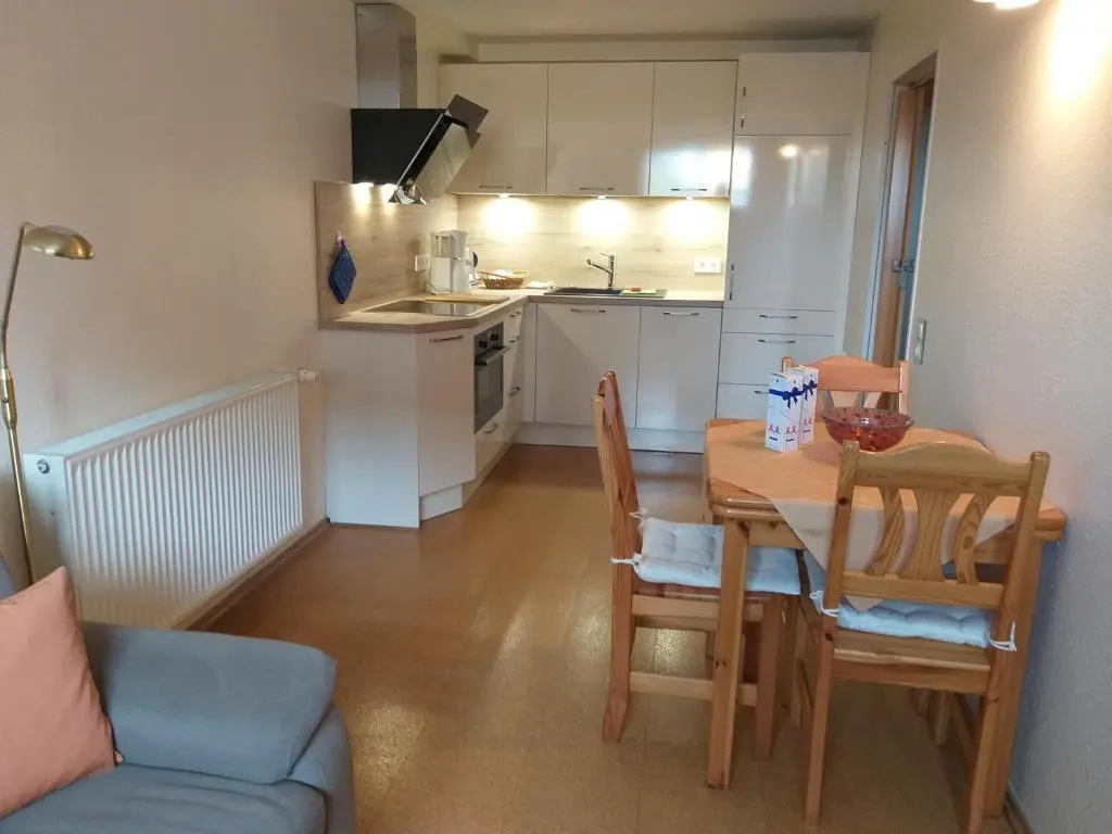 Zwei Ferienwohnungen Ankerpatz 70 qm mit Loggia & Puppenstube 50 qm mit Gartenterrasse in Hagenburg nähe Steinhuder Meer