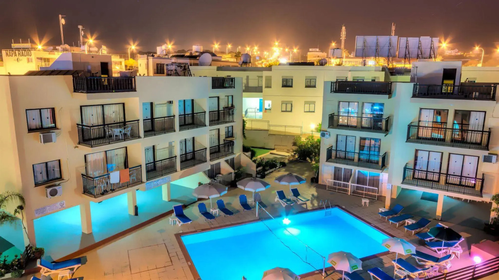 A Maos Hotel Apartments