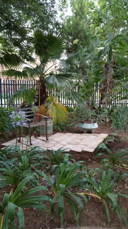 Little Acorn Guest House