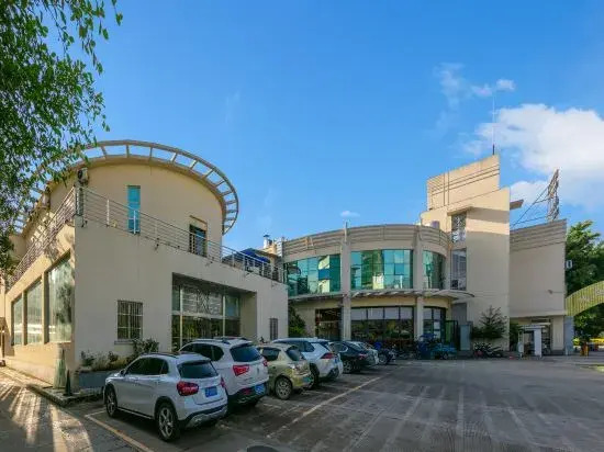 Ruishang Yuejing Jiari Hotel