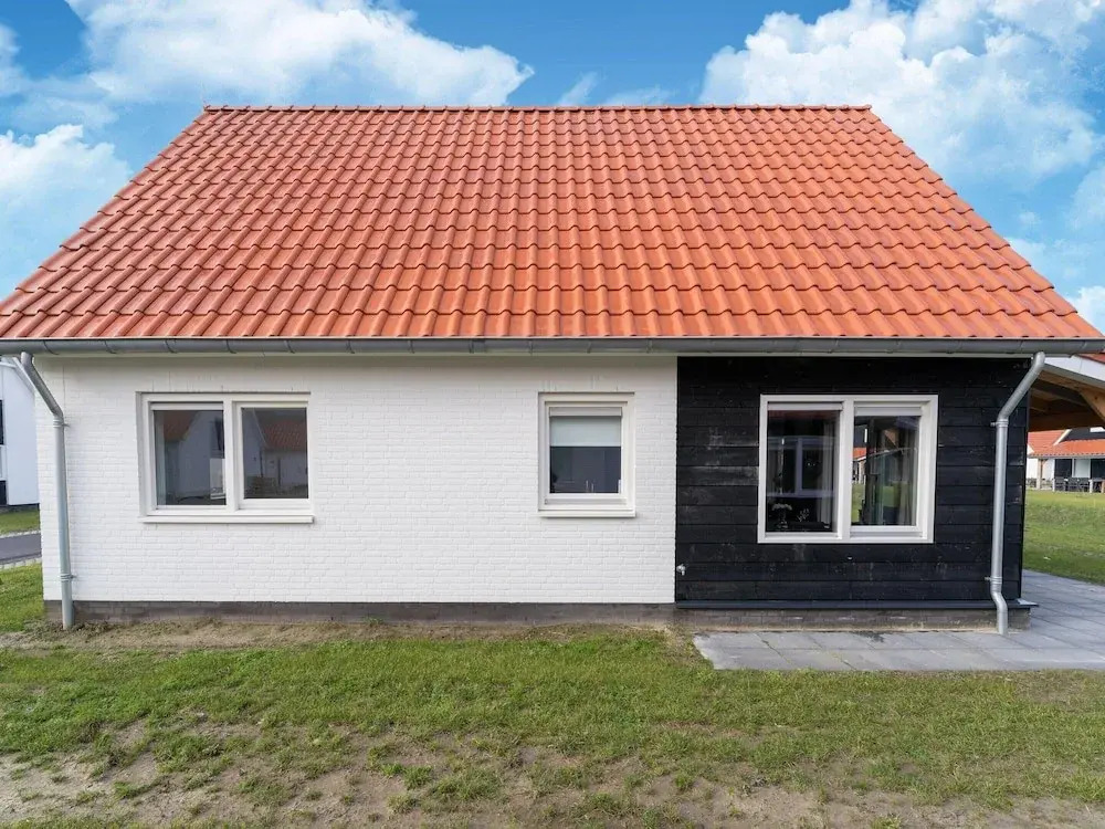Luxurious Holiday Home With Parking