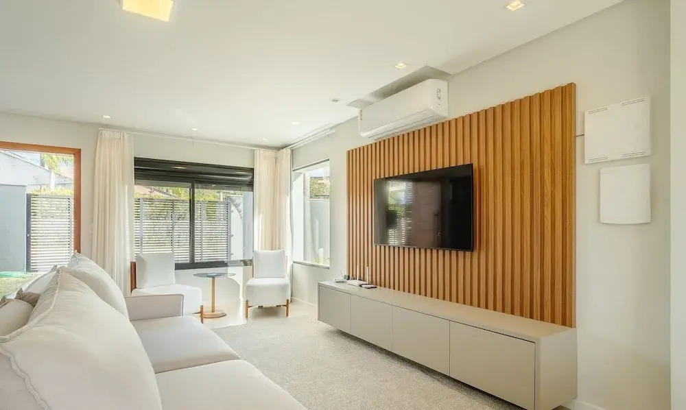Condominium w/ Pool 500m From Ibiraquera Lagoon - VRS