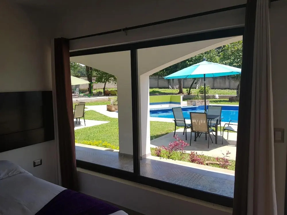 Yolonam inn