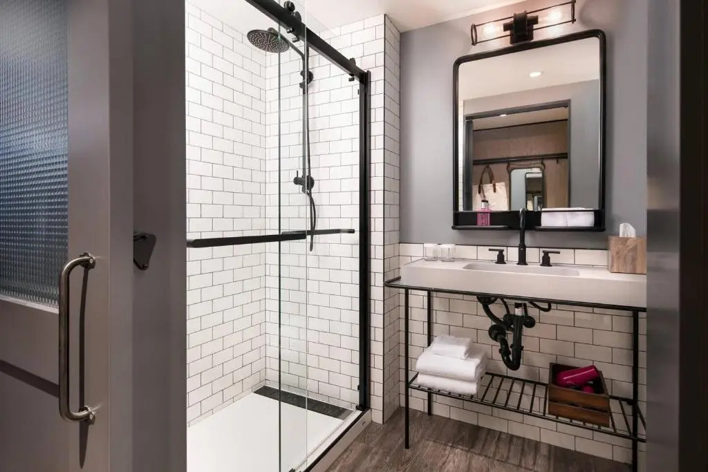 Moxy Portland Downtown