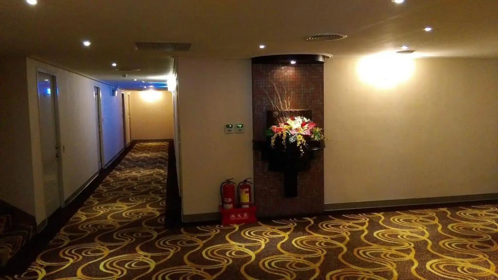 Golden Age Hotel