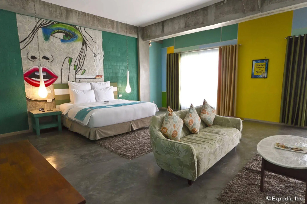 The Henry Hotel