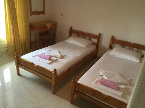 The Filoxenia Apartments, Nikiana