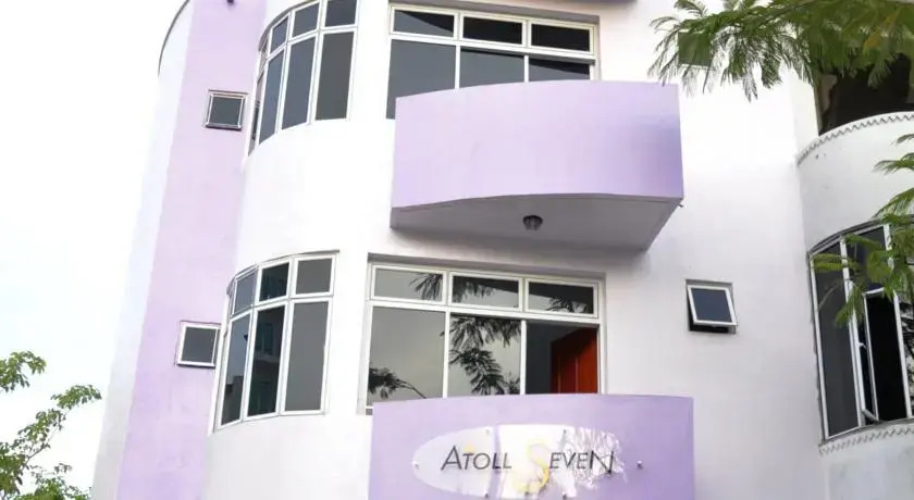 Atoll Seven Inn