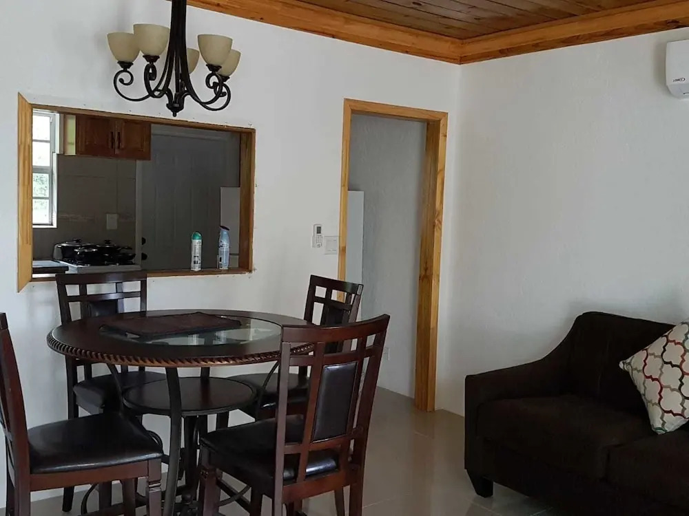 Hill Top Suites