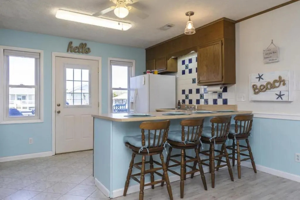 Out of the Blue by Oak Island Accommodations