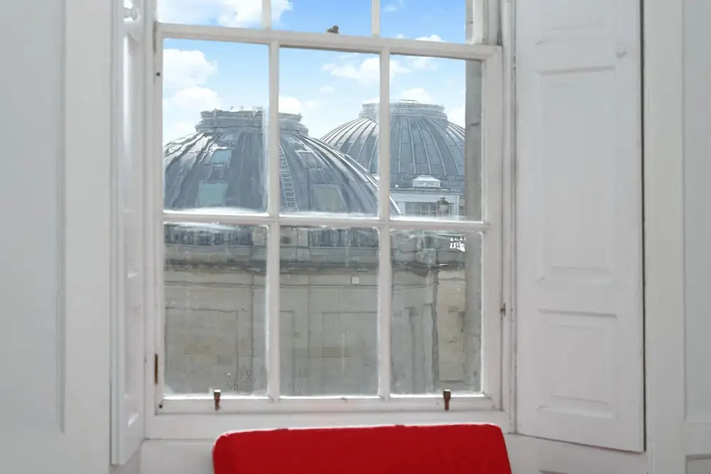 3 Bedroom Flat In Edinburgh City Centre