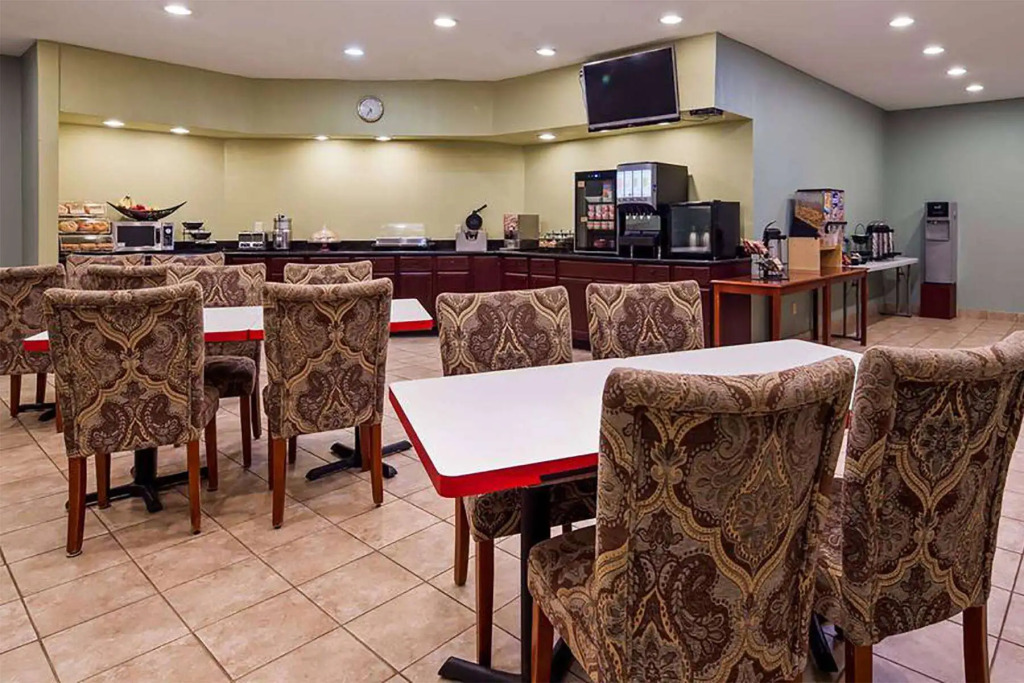 Days Inn by Wyndham Whitmore Lake Near Ann Arbor And Brighton