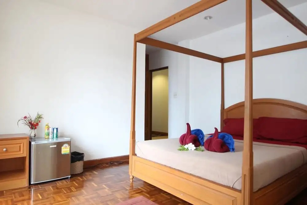 Koh Jum Cliff Beach Resort