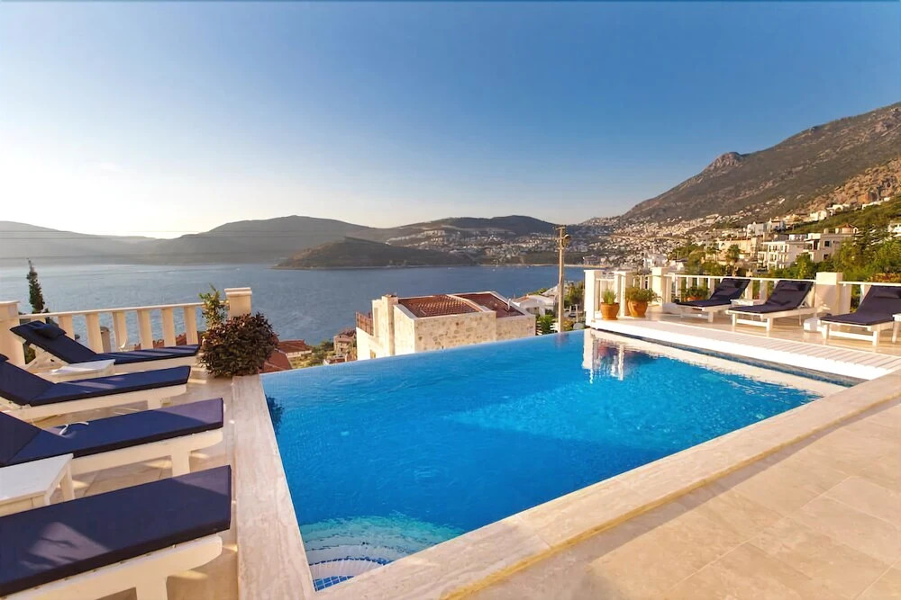 Lux Ketchy Villa , Heatable Infinity pool , Wifi , Sunset in Kalkan