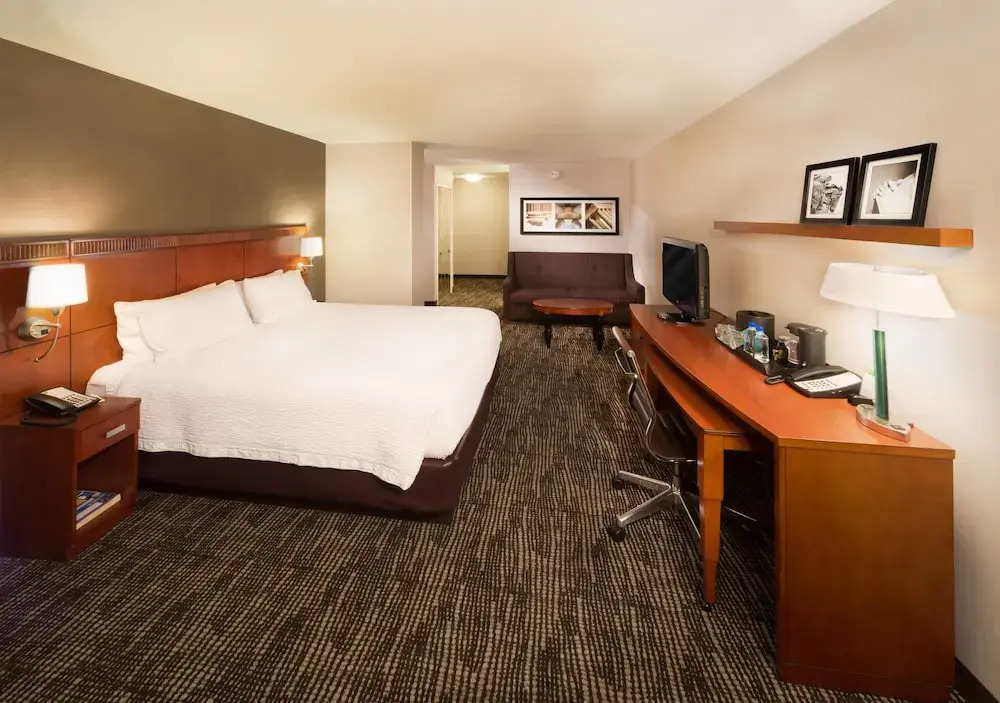 Hotel 1600