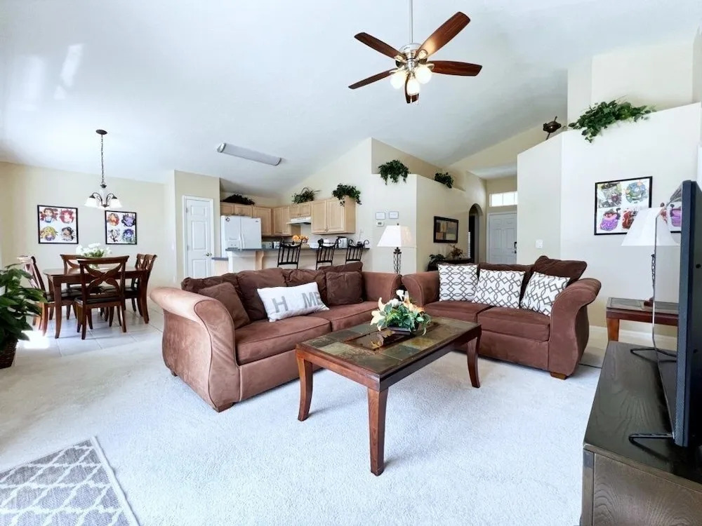 Cozy 3 BR 2 Bath Villa with Splash Pool-335KD