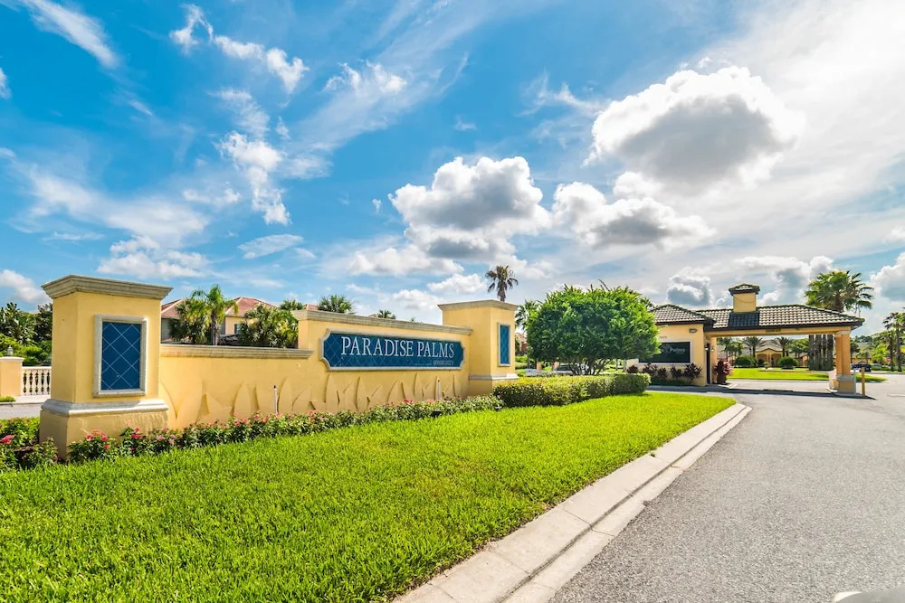 Cuban Palm Townhome 8964