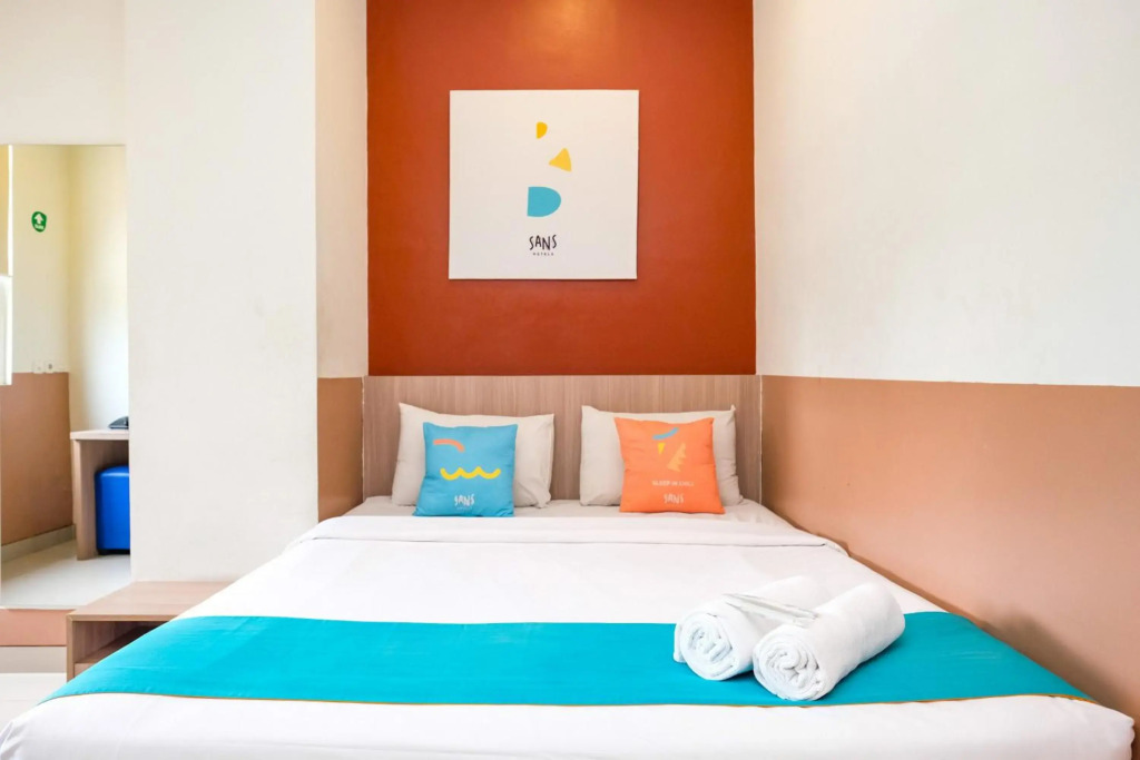 Sans Hotel Rajawali Surabaya by RedDoorz