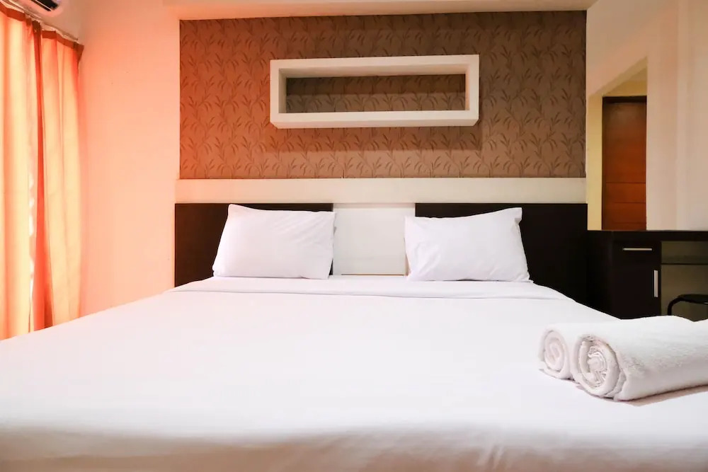 Cozy And Homey Studio Apartment At High Point Serviced
