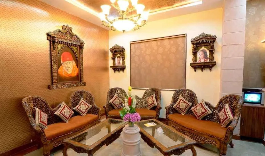 OYO 10453 Hotel Paradise