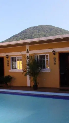 Hostales la Isla