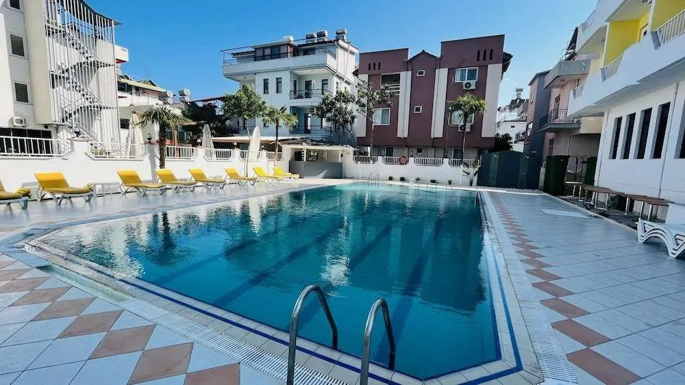 Akar Palace Resort Hotel