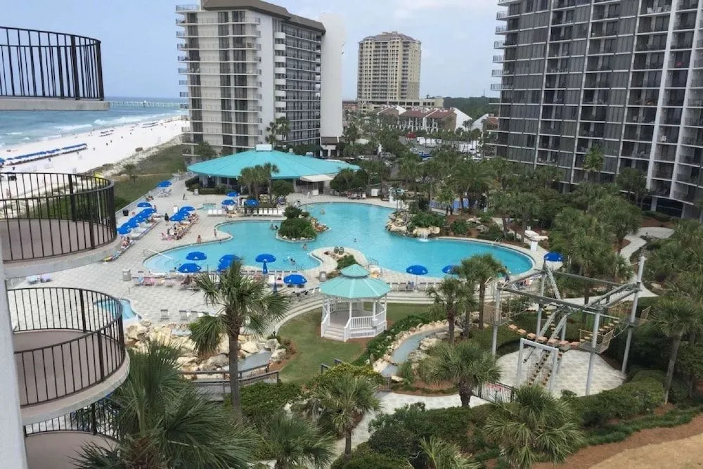 Edgewater Golf Villa 2106