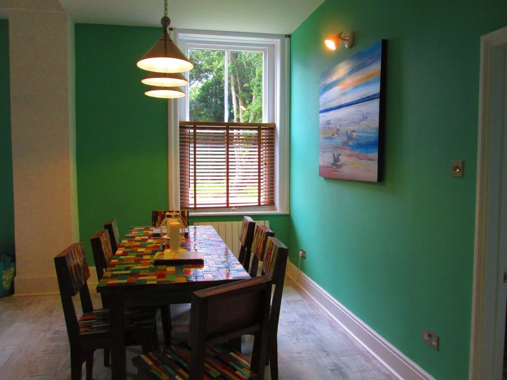 The Old Kitchens - Dog-Friendly Coastal Cottage, Isle of Wight, Near The Needles