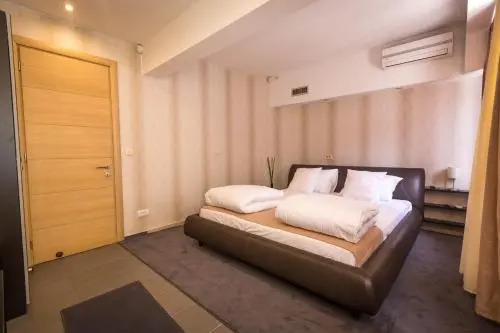 HostGost at BAMS (Private Spa included)