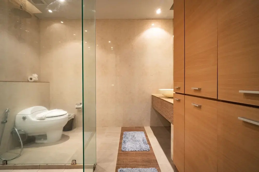 CAPITAL O890 The Royal Bay View Villas