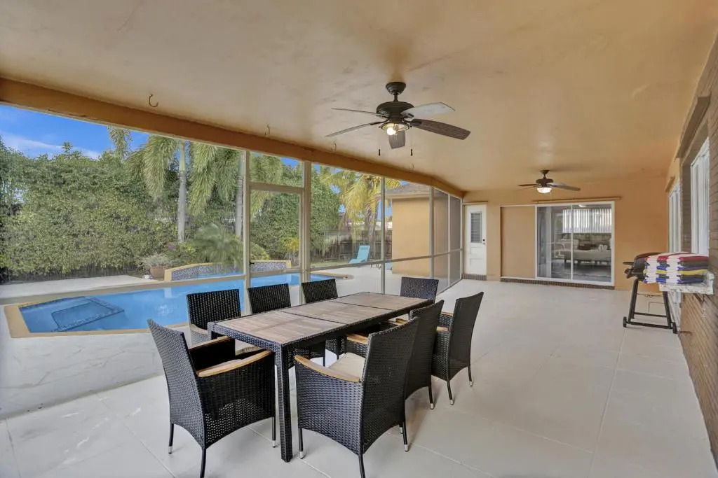 Cleveland Tropical Oasis & Private Pool