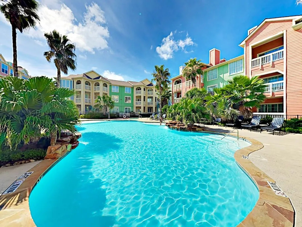 7000 Seawall Blvd Condo Unit 336 by RedAwning