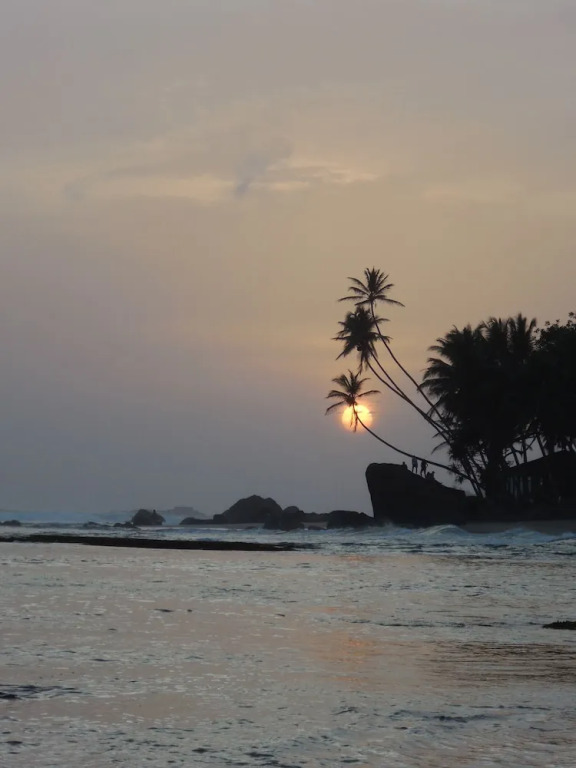 Coconut Treehouse- Villa near Unawatuna Beach