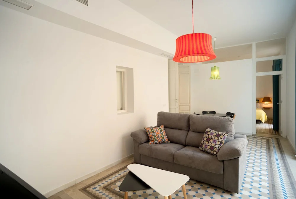 Eva Recommends Gerona I