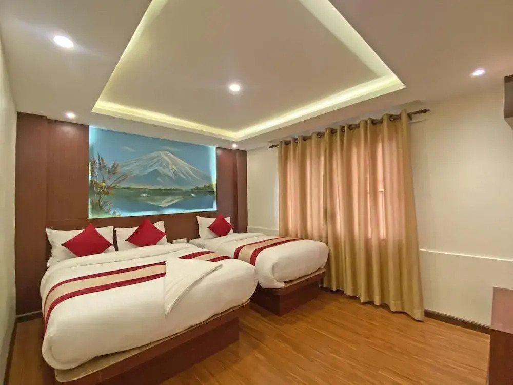 Hotel Shree Yantra by OYO Rooms