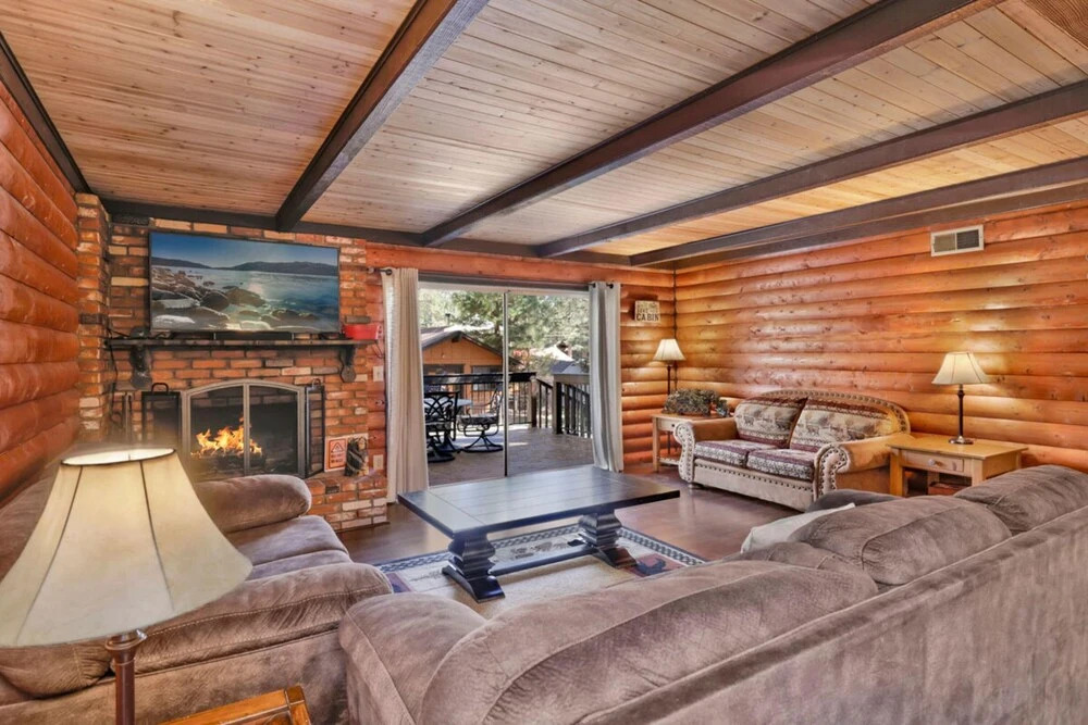 Cuddle Bear's Cabin #2075 by Big Bear Vacations
