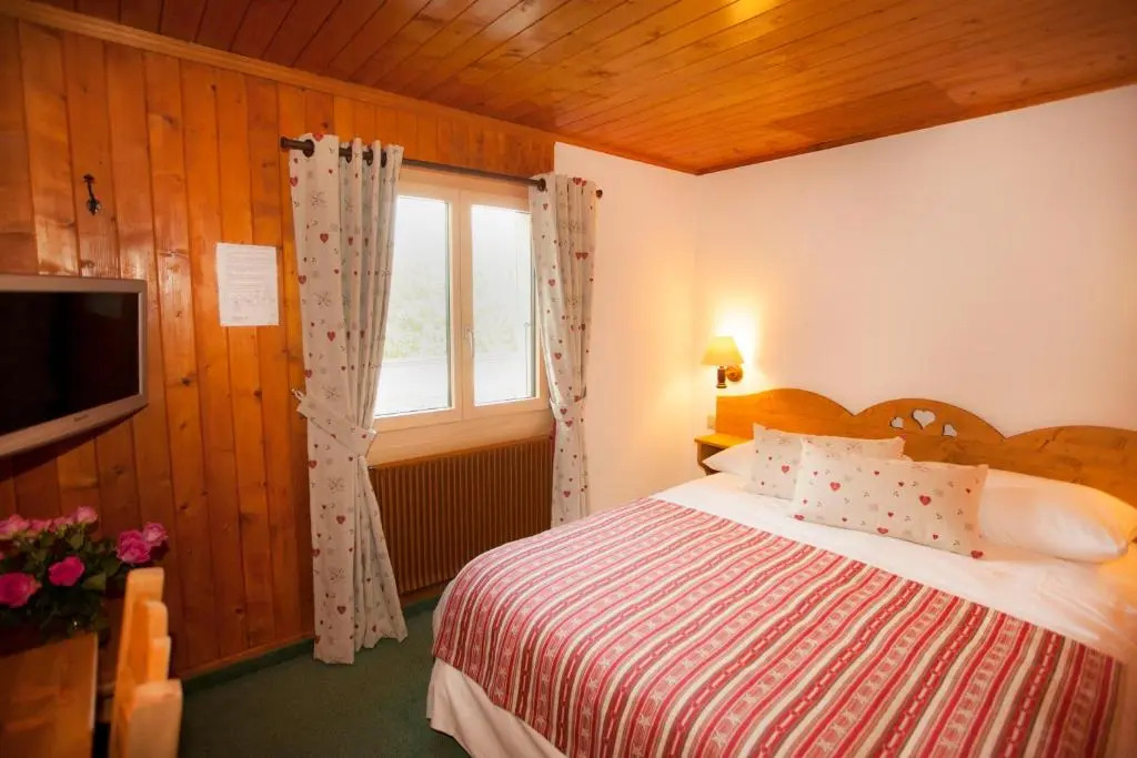 B & B Hôtel Aux Mille Etoiles
