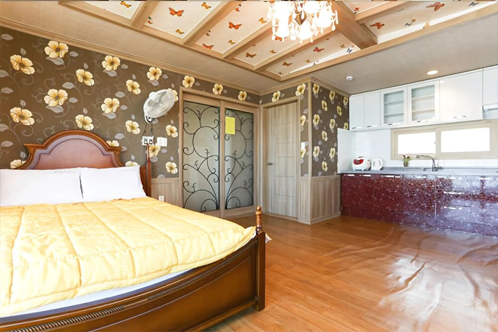 Uljin Sand Beach Pension