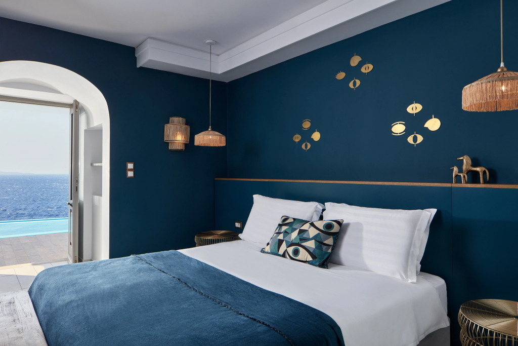 Kouros Hotel & Suites