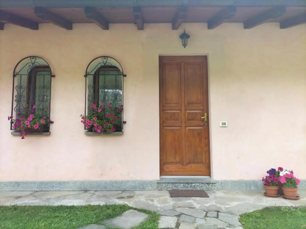 The Balcony on the Lake