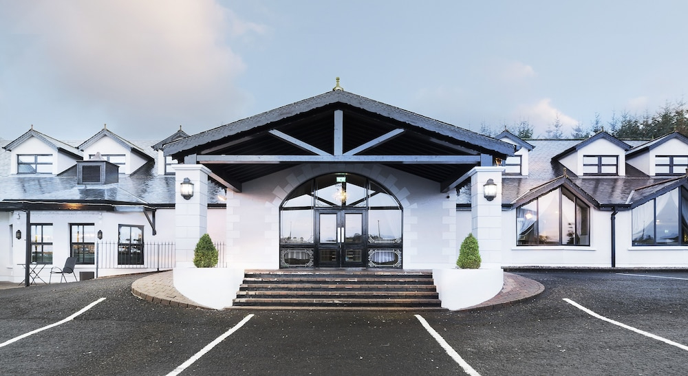 Mellon Country Inn Hotel