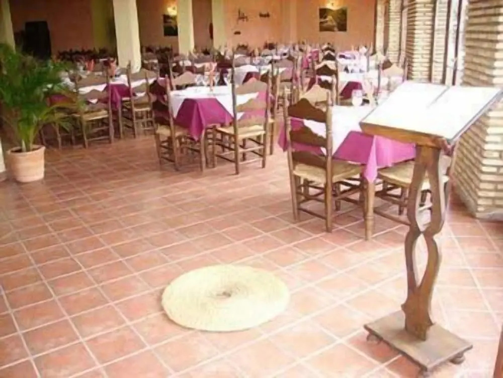 Aparthotel Rural 12 Caños