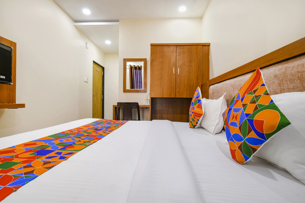 FabHotel Atharv - Airport