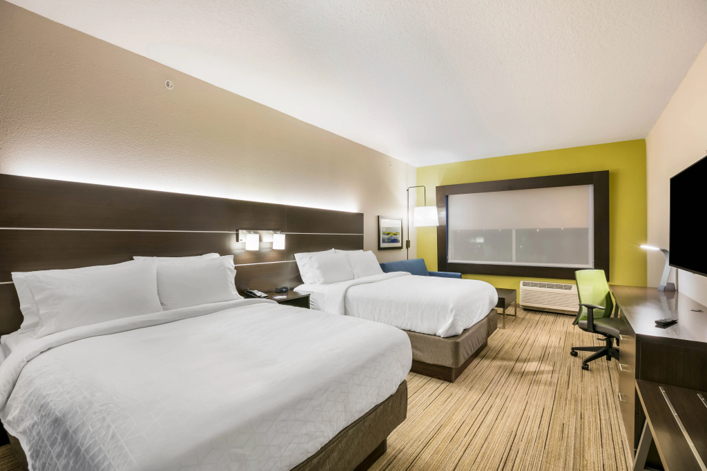 Holiday Inn Express & Suites Jacksonville - Town Center by IHG