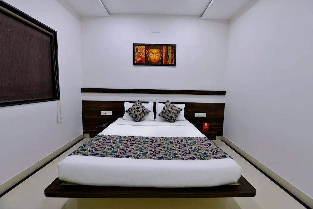 OYO 8022 Hotel Sunil Inn