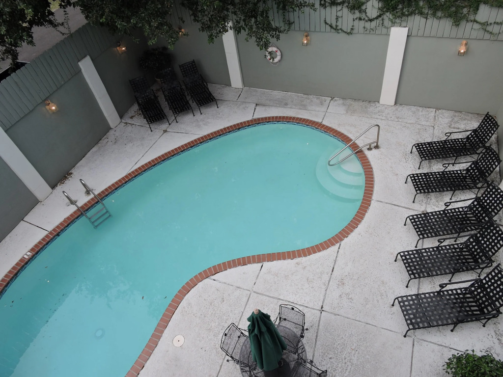 New Orleans Courtyard Hotel by the French Quarter