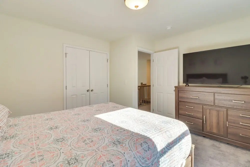 3 Mi to Kalahari: Pocono Summit Home w/ Pool Table